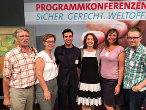 Andrea Schröder-Ritzrau mit der SPD Generalsekretärin Katarina Barley (vierte v.l.)