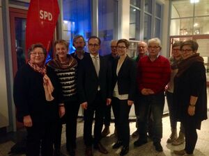 Mitglieder der SPD Walldorf mit Heiko Maas