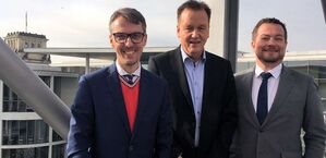 Uli Grötsch (re.) und Lars Castellucci (li.) mit dem Innenpolitischen Sprecher Burkhard Lischka.