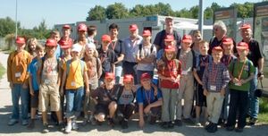 21 Krokodilforscher und ihre Begleiter