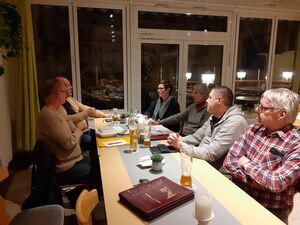 Angeregte Diskussion bei der JHV