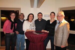 Fraktion und Vorstand mit Neumitgliedern: Monika Thede, Michele Vaccaro und Anette Strehle