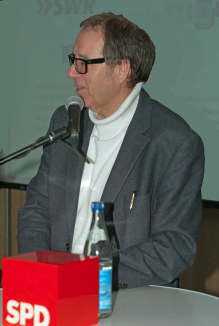 Prof. Dahmen