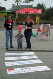 Dr. Andrea Schröder-Ritzrau, eine künftige Juso und Tina Baumann