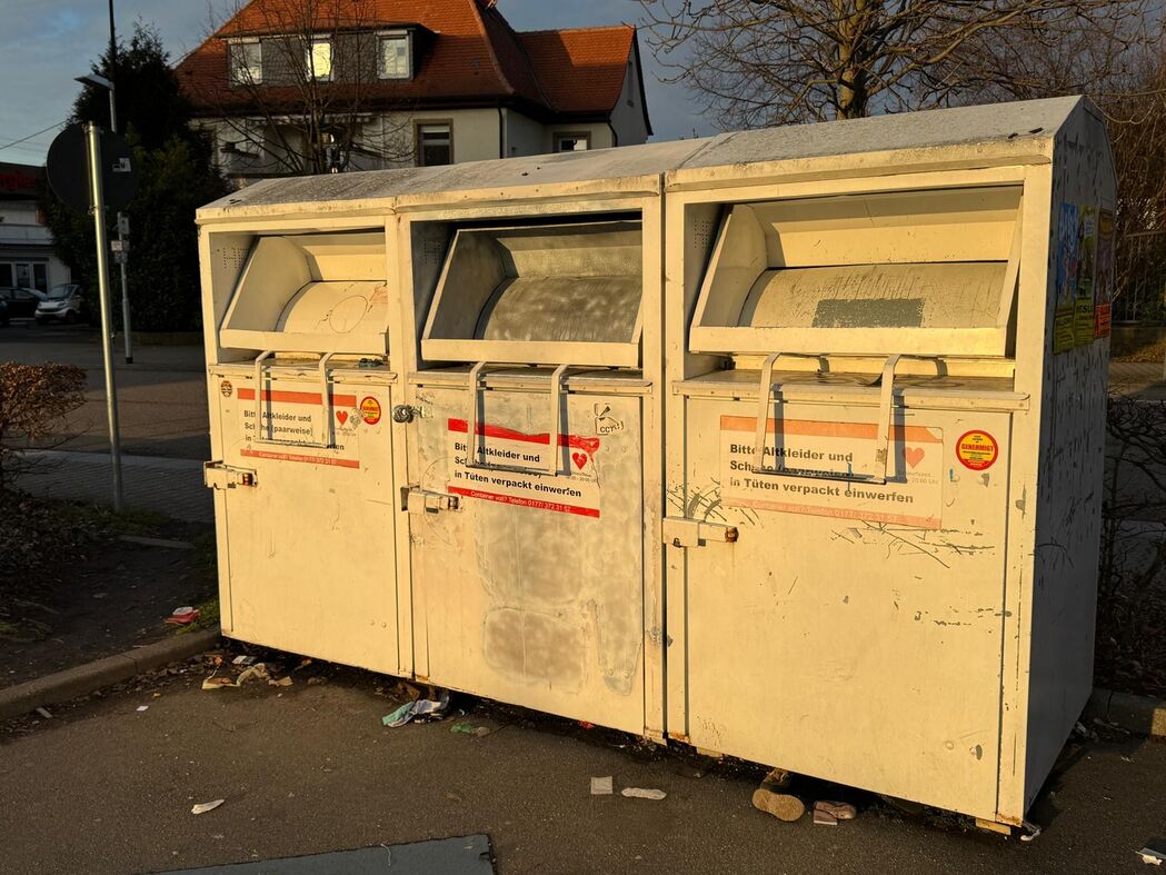 Altkleidercontainer EDEKA - Bildrechte: SPD Walldorf